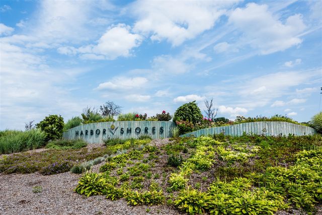 911 Lake Boulevard, Saint Joseph, MI 49085