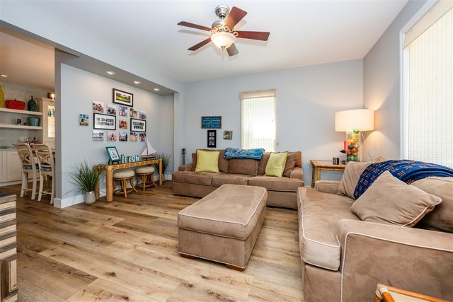 911 Lake Boulevard, Saint Joseph, MI 49085