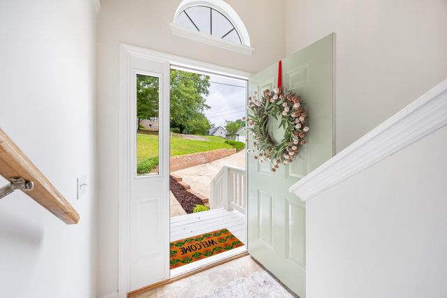 6836 Ridge Creek Drive, Ooltewah, TN 37363