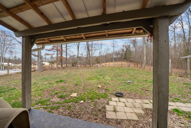 921 Fred Young Rd, Jamestown, TN 38556