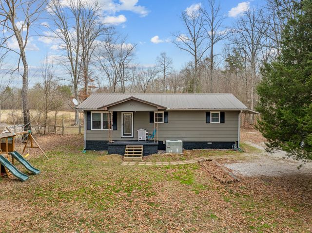 921 Fred Young Rd, Jamestown, TN 38556