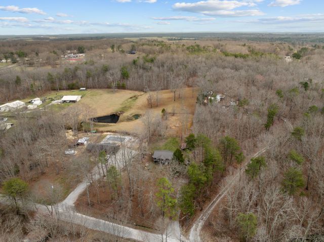 921 Fred Young Rd, Jamestown, TN 38556