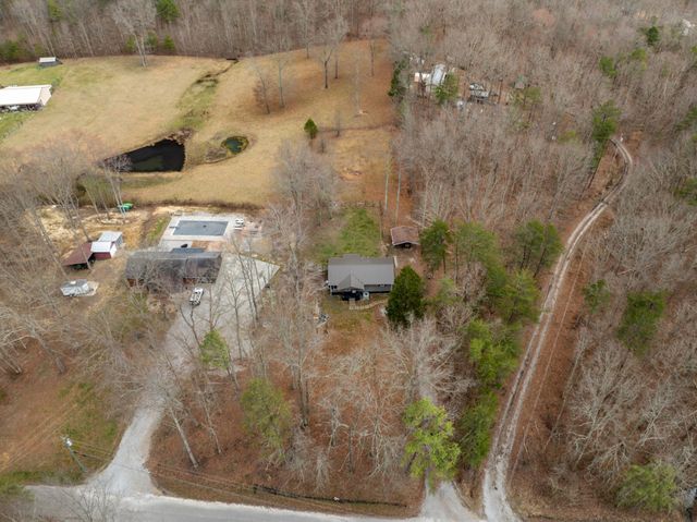 921 Fred Young Rd, Jamestown, TN 38556