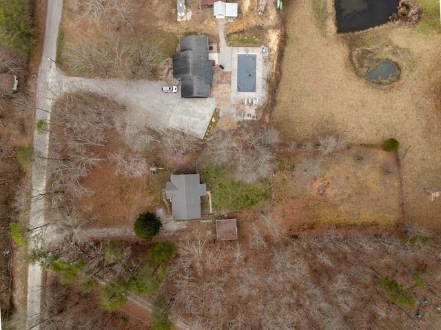 921 Fred Young Rd, Jamestown, TN 38556