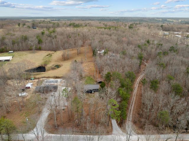 921 Fred Young Rd, Jamestown, TN 38556