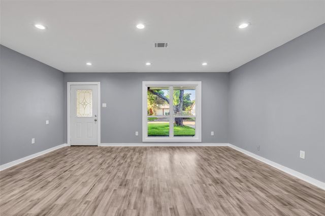 6930 Neff Street, Houston, TX 77074