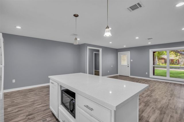 6930 Neff Street, Houston, TX 77074