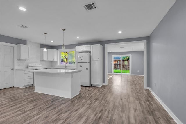 6930 Neff Street, Houston, TX 77074
