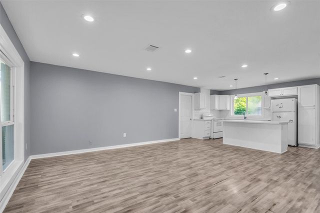 6930 Neff Street, Houston, TX 77074