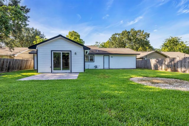 6930 Neff Street, Houston, TX 77074