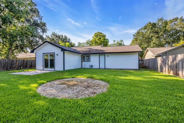 6930 Neff Street, Houston, TX 77074