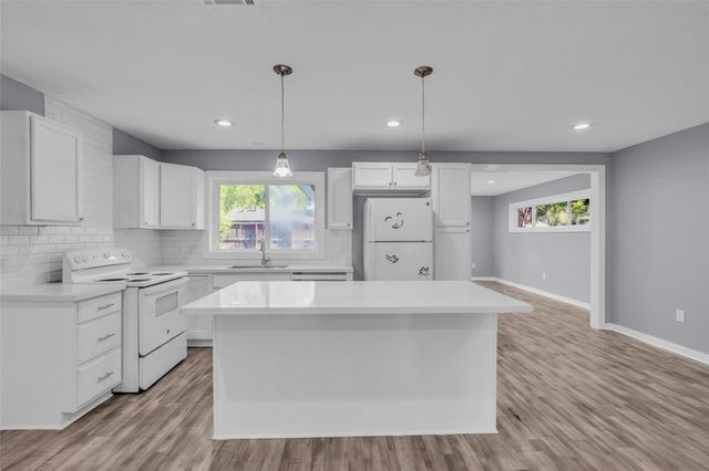 6930 Neff Street, Houston, TX 77074