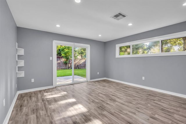 6930 Neff Street, Houston, TX 77074