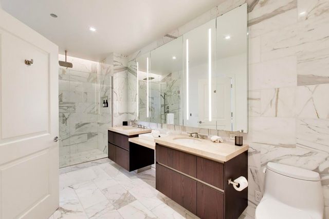363 E Wacker Drive 5401, Chicago, IL 60601
