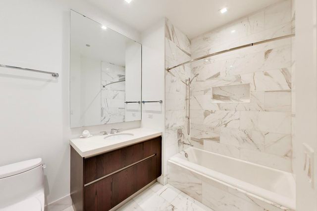 363 E Wacker Drive 5401, Chicago, IL 60601