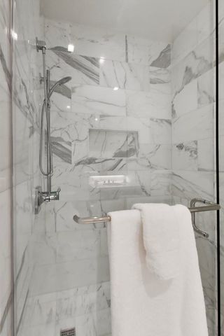 363 E Wacker Drive 5401, Chicago, IL 60601