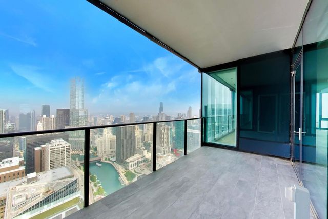 363 E Wacker Drive 5401, Chicago, IL 60601
