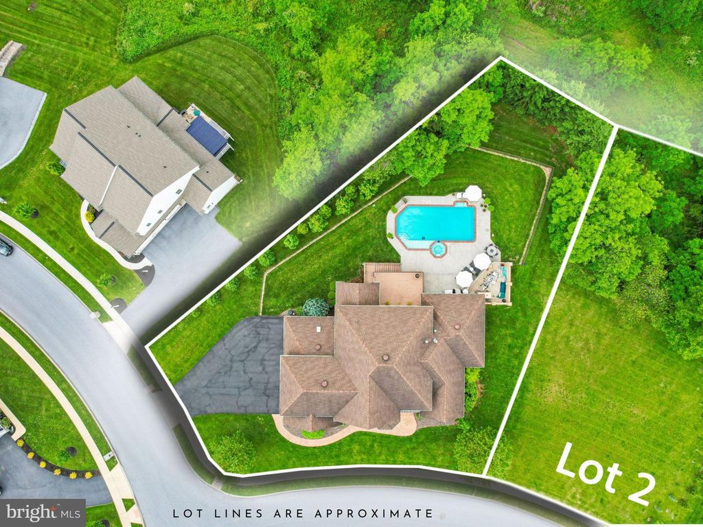 740 HAMPTON CT, Harrisburg, PA 17112