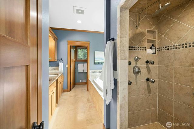 6545 Cheyney Lane NW, Seabeck, WA 98380