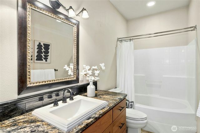 6545 Cheyney Lane NW, Seabeck, WA 98380