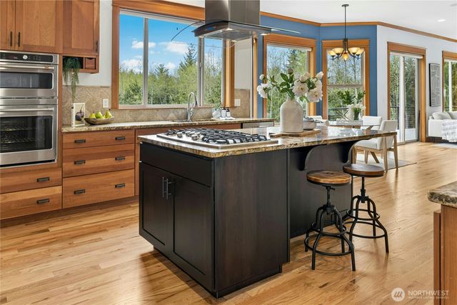 6545 Cheyney Lane NW, Seabeck, WA 98380