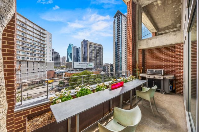 2011 Cedar Springs 305, Dallas, TX 75201