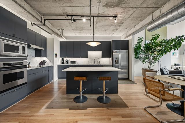 2011 Cedar Springs 305, Dallas, TX 75201