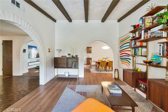 2414 Vista, Upland, CA 91784