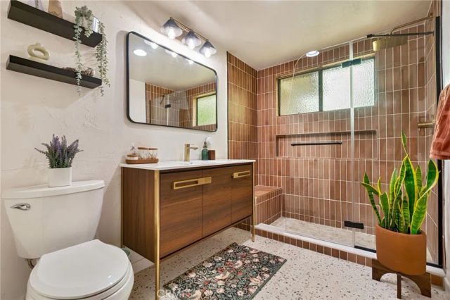 2414 Vista, Upland, CA 91784