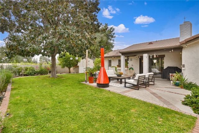 2414 Vista, Upland, CA 91784