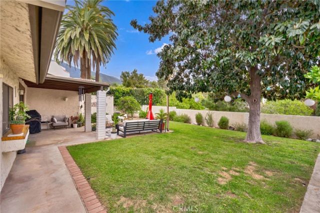 2414 Vista, Upland, CA 91784