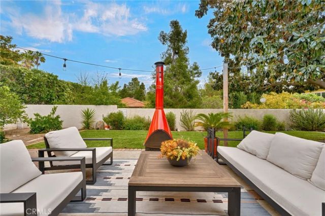 2414 Vista, Upland, CA 91784