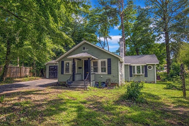 33 Plumtree Road, Springfield, MA 01118