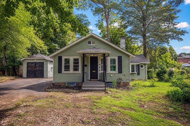 33 Plumtree Road, Springfield, MA 01118