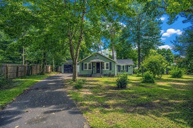 33 Plumtree Road, Springfield, MA 01118