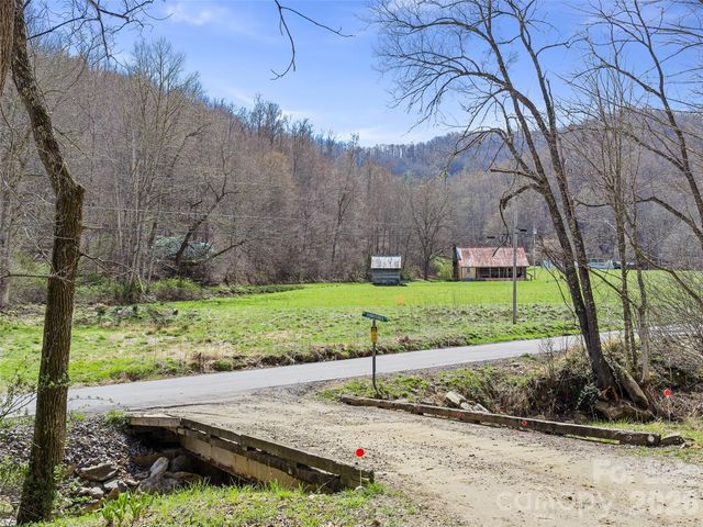 00 Elk Shoals Creek Road, Burnsville, NC 28714