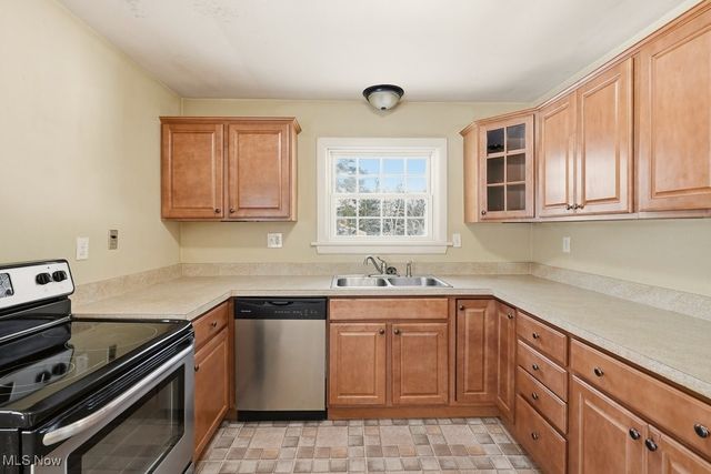 19120 Haskins Road, Chagrin Falls, OH 44023