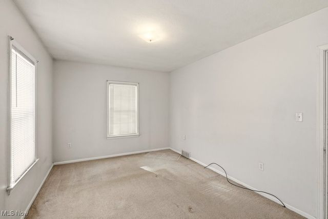 19120 Haskins Road, Chagrin Falls, OH 44023