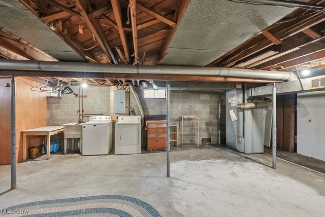 19120 Haskins Road, Chagrin Falls, OH 44023