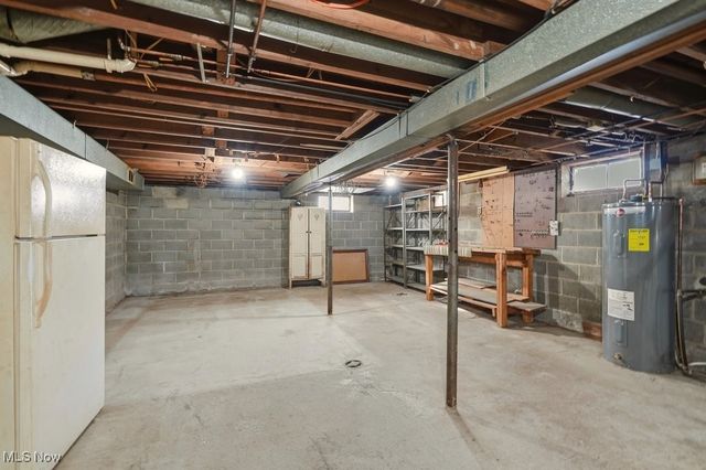 19120 Haskins Road, Chagrin Falls, OH 44023