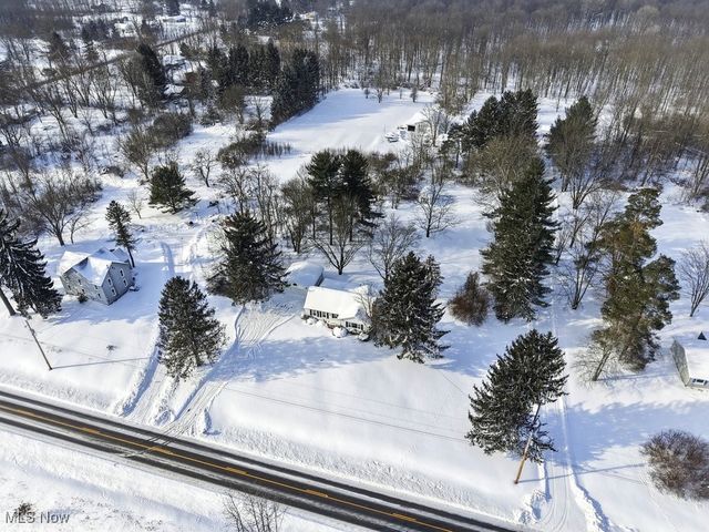 19120 Haskins Road, Chagrin Falls, OH 44023