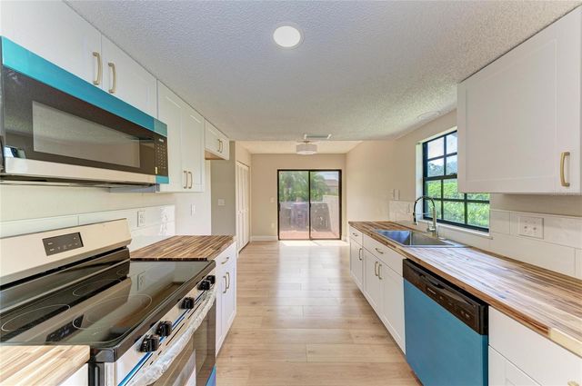 4515 WINSTON LANE N 47, Sarasota, FL 34235