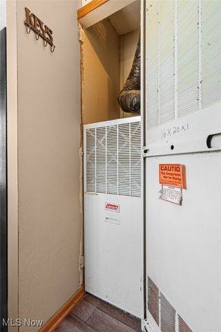 9144 Malwayne Drive NW, Malvern, OH 44644