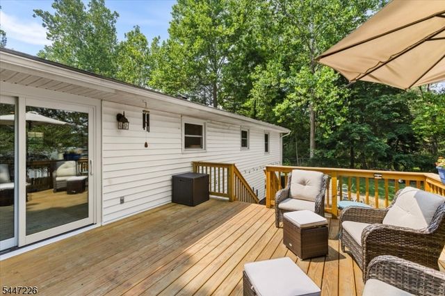 965 Edgewood Dr, Stillwater Twp., NJ 07860