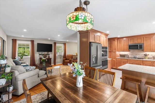 965 Edgewood Dr, Stillwater Twp., NJ 07860