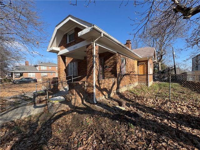 5437 Brooklyn Avenue, Kansas City, MO 64130