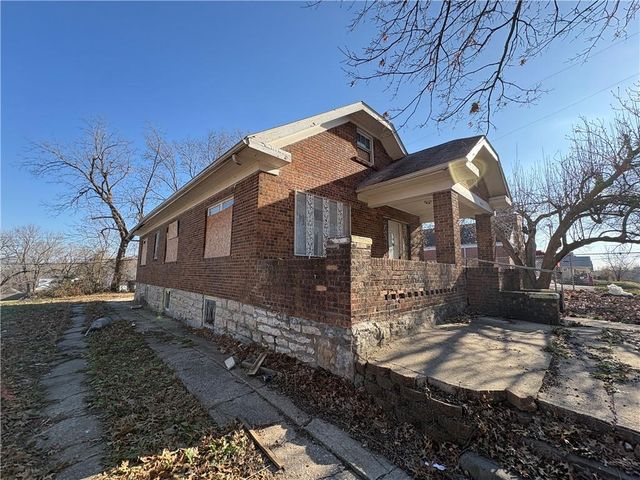 5437 Brooklyn Avenue, Kansas City, MO 64130