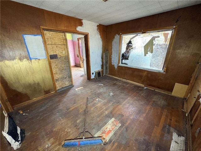 5437 Brooklyn Avenue, Kansas City, MO 64130