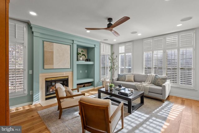 2370 WHITESTONE HILL CT, Falls Church, VA 22043