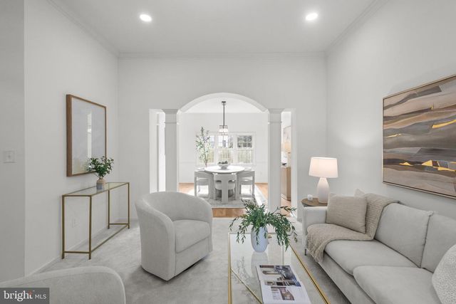 2370 WHITESTONE HILL CT, Falls Church, VA 22043